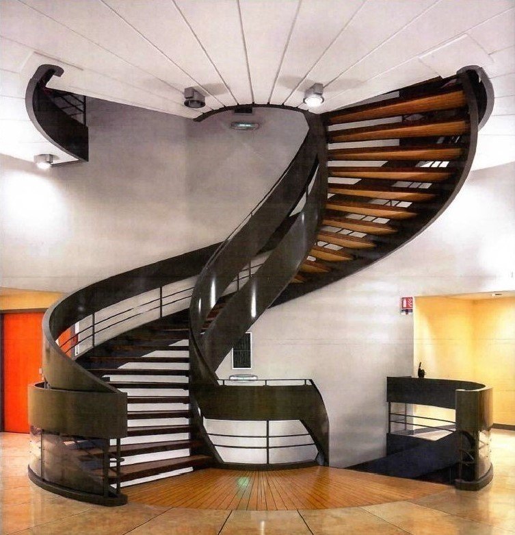 Nancy Banque CIC intérieur escalier